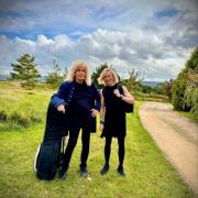 Virtuoso Guitarist Caspar McCloud and Exquisite Violinist Renae Truex Release Inspirational Christmas Duet: 'Joy to the World'