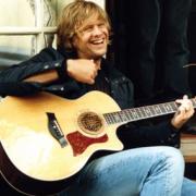 Switchfoot Frontman joins Darfu Fast For Life