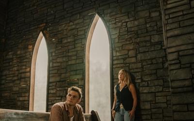 Josiah Queen & Avery Anna - Dusty Bibles