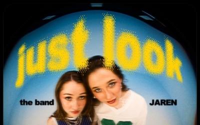 The Band Jaren - just look at HIM