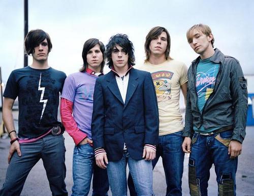 Family Force 5 on Christmas Tour