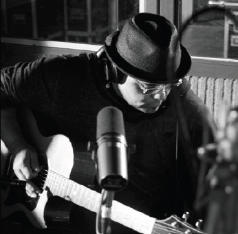 Israel Houghton