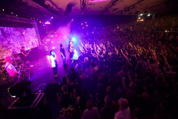 Billboard Year-End Charts Feature Hillsong, Hillsong United, Casting Crowns & Lecrae